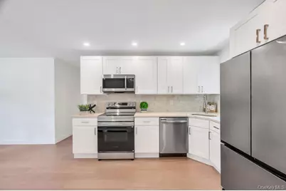 130 Farner Avenue, Selden, NY 11784 - Photo 17