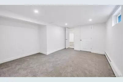 130 Farner Avenue, Selden, NY 11784 - Photo 27