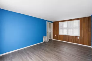 162 Parkwood Dr, Shirley, NY 11967 - Photo 9