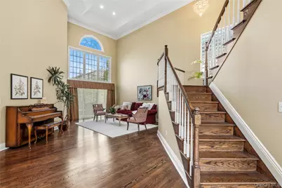 185 Sagamore Drive, Plainview, NY 11803 - Photo 5