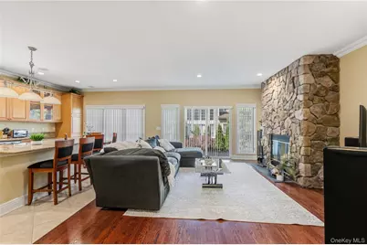 185 Sagamore Drive, Plainview, NY 11803 - Photo 13