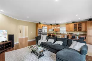 185 Sagamore Dr, Plainview, NY 11803 - Photo 15