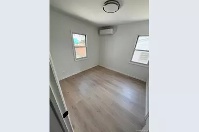 345 Walton Street, West Hempstead, NY 11552 - Photo 19