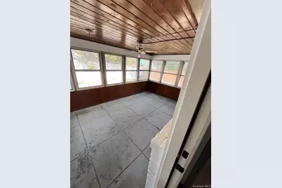 345 Walton Street, West Hempstead, NY 11552 - Photo 25