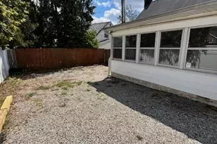 345 Walton St, West Hempstead, NY 11552 - Photo 9