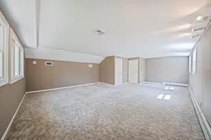 7 Carriage Ct, Dix Hills, NY 11746 - Photo 25
