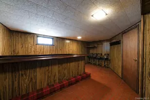 7 Carriage Ct, Dix Hills, NY 11746 - Photo 31