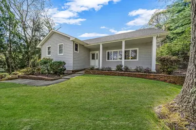 7 Carriage Court, Dix Hills, NY 11746 - Photo 3