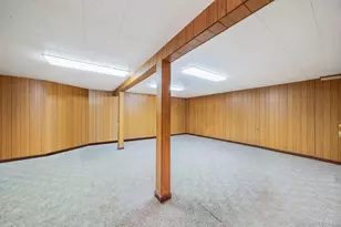 7 Carriage Ct, Dix Hills, NY 11746 - Photo 29