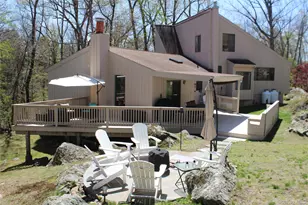 11 Manor Dr, Goldens Bridge, NY 10526 - Photo 3