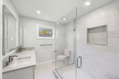 206 Beverly Road, Huntington Station, NY 11746 - Photo 19