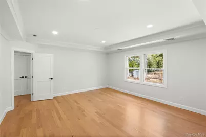 206 Beverly Road, Huntington Station, NY 11746 - Photo 13