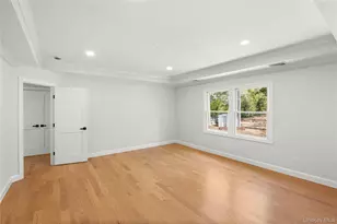 206 Beverly Rd, Huntington Station, NY 11746 - Photo 13