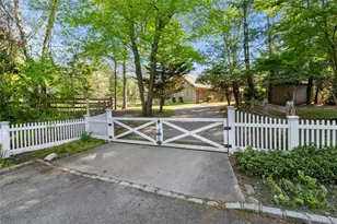 [Address not provided], Locust Valley, NY 11560 - Photo 17