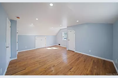 150 Spur Drive S, Bay Shore, NY 11706 - Photo 17