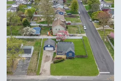 150 Spur Drive S, Bay Shore, NY 11706 - Photo 31