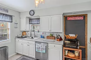 278 Ridge Rd, Ridge, NY 11961 - Photo 9