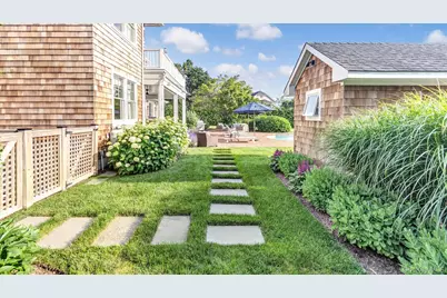 13A Brushy Neck Lane, Westhampton, NY 11977 - Photo 37