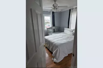 33 Brown Street, Riverhead, NY 11901 - Photo 3
