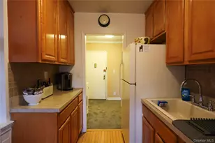 485 Bronx River Rd, Yonkers, NY 10704 - Photo 11