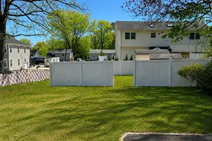 11 Bedford St, Wyandanch, NY 11798 - Photo 13