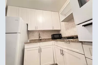 60-11 Broadway #6A, Woodside, NY 11377 - Photo 13