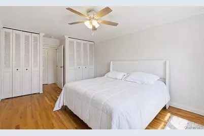 3609 N Wilshire Lane #3609 F, Oakdale, NY 11769 - Photo 3