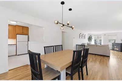 3609 N Wilshire Lane #3609 F, Oakdale, NY 11769 - Photo 5