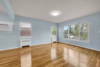 382 Old Country Road, Mineola, NY 11501 - Photo 3