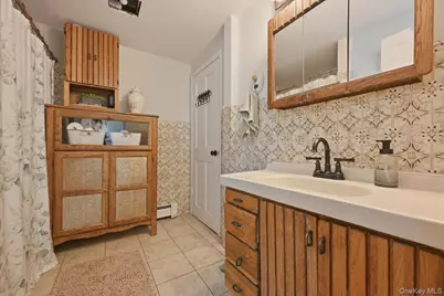 86 Tyler Avenue, West Sayville, NY 11796 - Photo 11