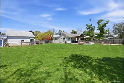 86 Tyler Avenue, West Sayville, NY 11796 - Photo 31