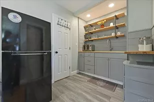 86 Tyler Ave, West Sayville, NY 11796 - Photo 17