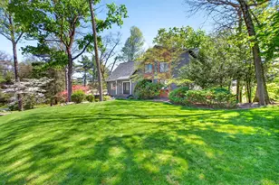 40 Brentwood Dr, Poughkeepsie, NY 12603 - Photo 3