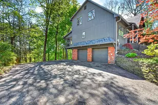40 Brentwood Dr, Poughkeepsie, NY 12603 - Photo 5