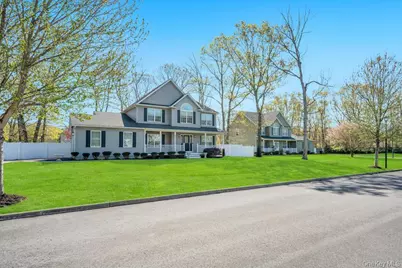 27 Grant Street, Port Jefferson Station, NY 11776 - Photo 5