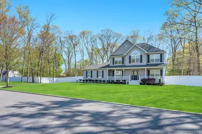 27 Grant Street, Port Jefferson Station, NY 11776 - Photo 3