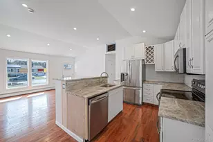 38 Hopes Ave, Holtsville, NY 11742 - Photo 9