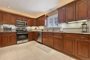 11 Rumson Rd, Massapequa, NY 11758 - Photo 11