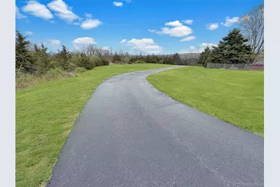 343 North Avenue, Pleasant Valley, NY 12569 - Photo 31