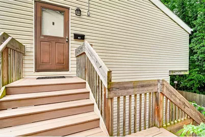 23 Hillside Terrace #D, White Plains, NY 10601 - Photo 3