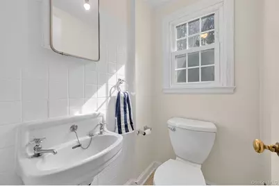 64 Beech Street W, White Plains, NY 10604 - Photo 21