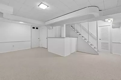 64 Beech Street W, White Plains, NY 10604 - Photo 35