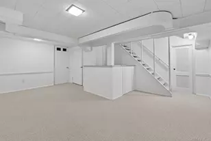 64 Beech Street W, White Plains, NY 10604 - Photo 35