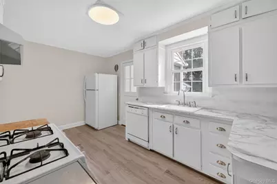 64 Beech Street W, White Plains, NY 10604 - Photo 13