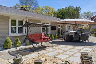 197 Stony Hollow Rd, Greenlawn, NY 11740 - Photo 31