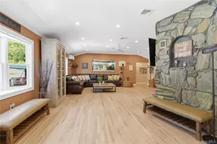 197 Stony Hollow Rd, Greenlawn, NY 11740 - Photo 5