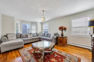 64 Cottage Pl, Mineola, NY 11501 - Photo 7