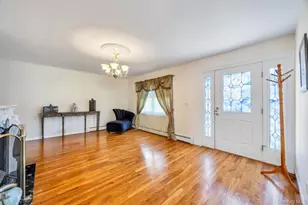 64 Cottage Pl, Mineola, NY 11501 - Photo 11