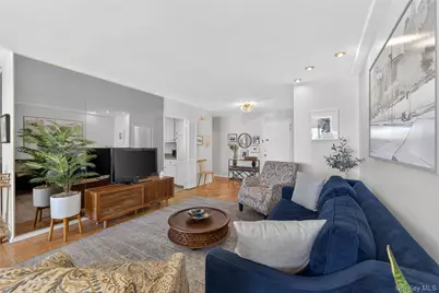 300 Martine Ave #3L, White Plains, NY 10601 - Photo 5