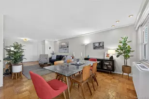 300 Martine Ave, White Plains, NY 10601 - Photo 9
